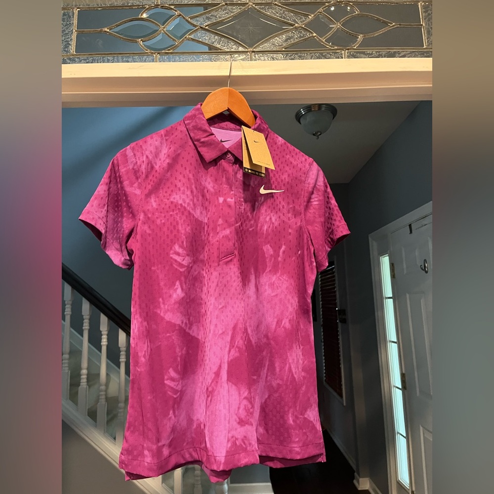 NWT! Nike Women's Victory Dri-FIT Print Short Sleeve Golf Polo!